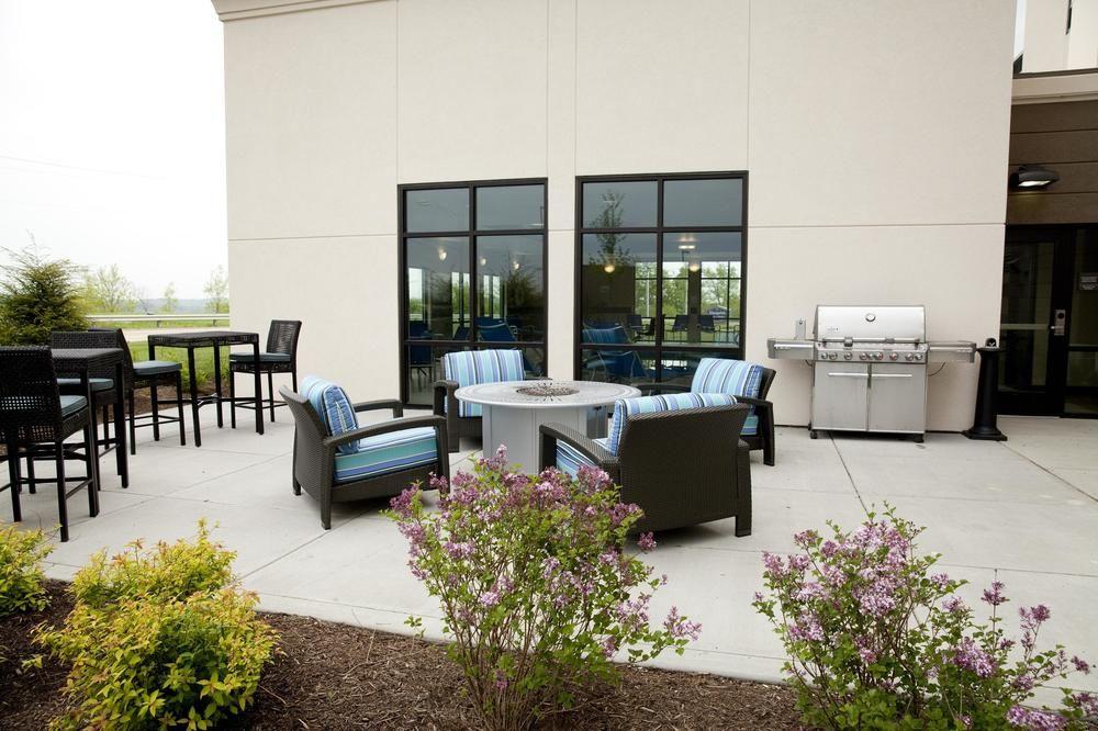 Hampton Inn & Suites Wheeling - The Highlands Triadelphia Екстериор снимка