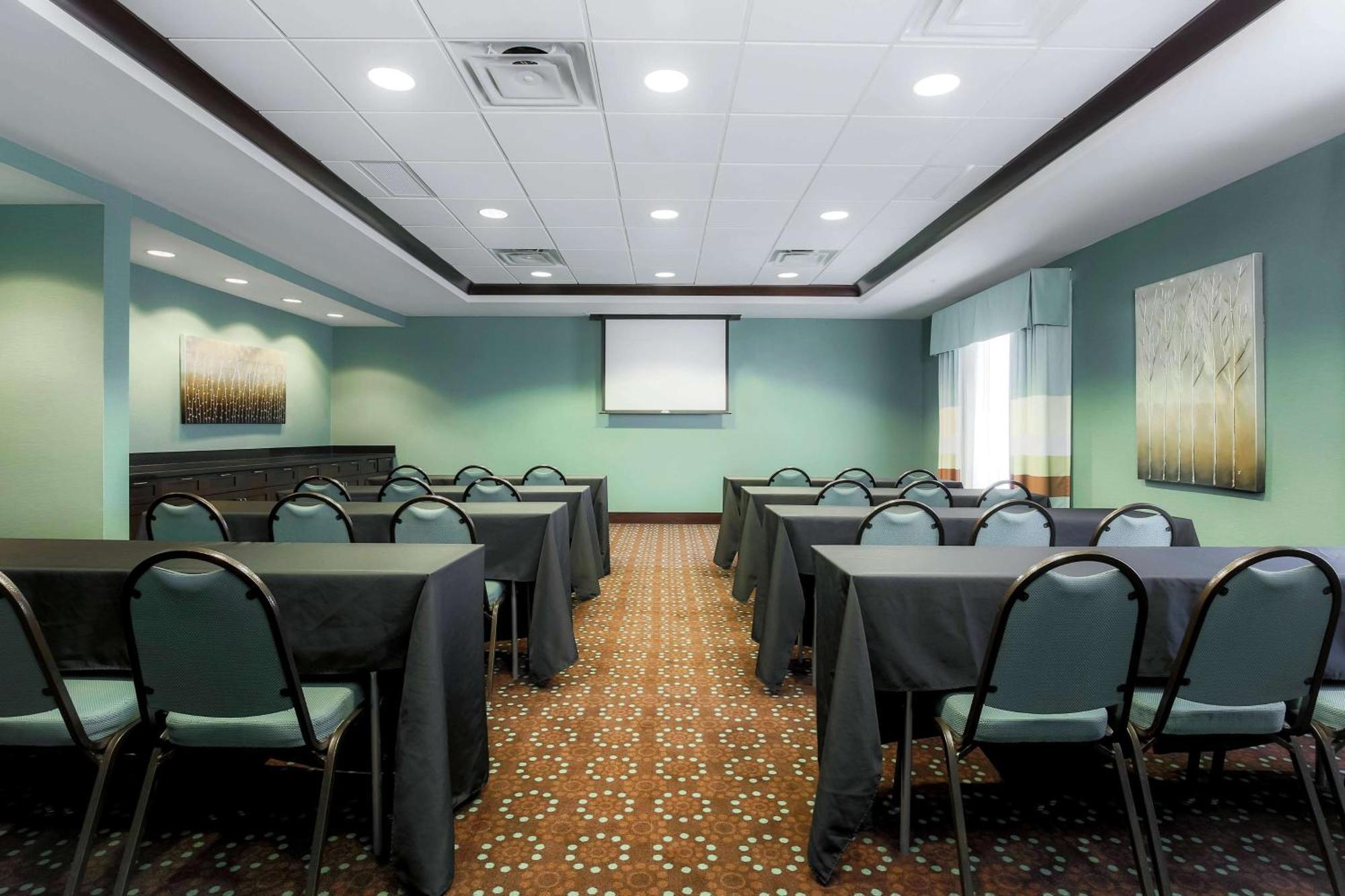 Hampton Inn & Suites Wheeling - The Highlands Triadelphia Екстериор снимка